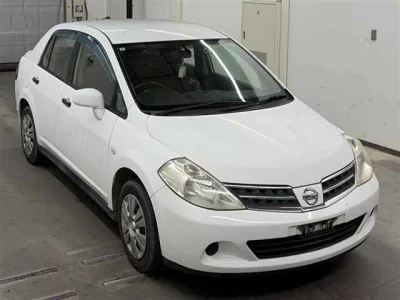 Nissan Tiida Latio