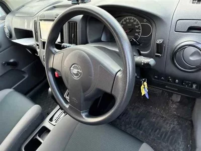 Nissan AD
