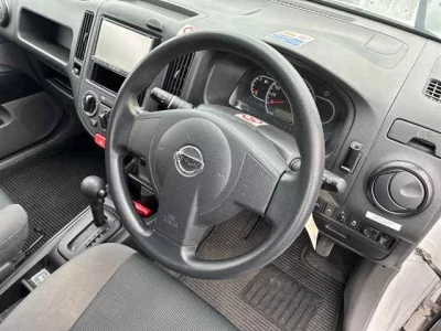 Nissan AD