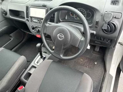 Nissan AD
