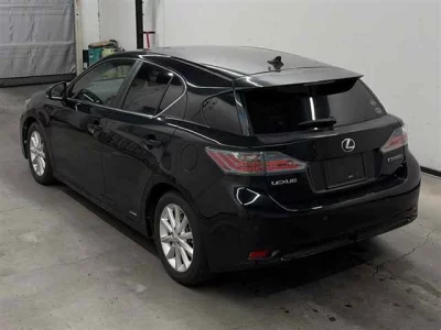 Lexus CT200h