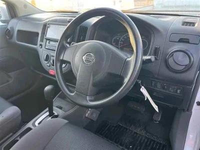 Nissan AD