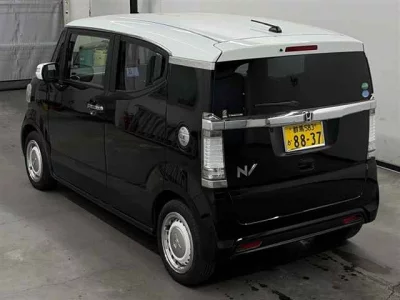 Honda N-Box Slash