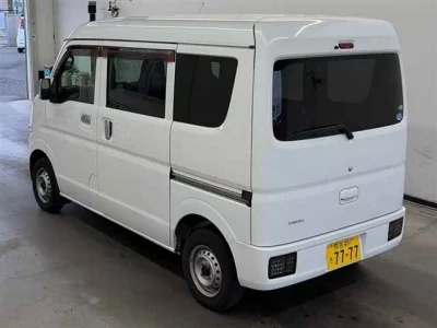 Mitsubishi Minicab Van