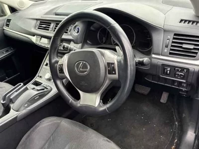 Lexus CT200h