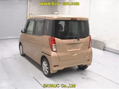 Mitsubishi eK X Space