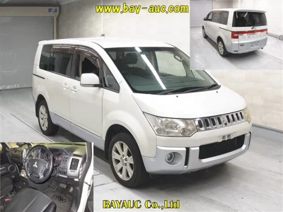Mitsubishi DELICA D5