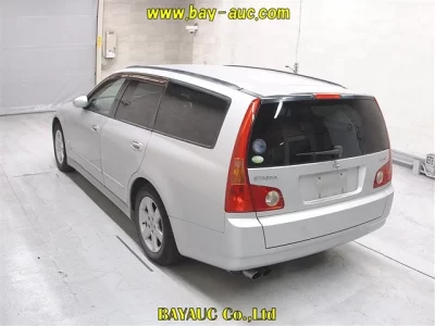 Nissan STAGEA