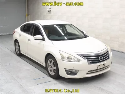 Nissan TEANA
