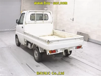 Nissan CLIPPER TRUCK