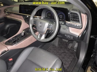 Toyota CROWN CROSSOVER