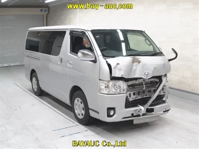 Toyota HiAce Van