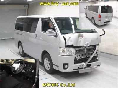 Toyota HiAce Van