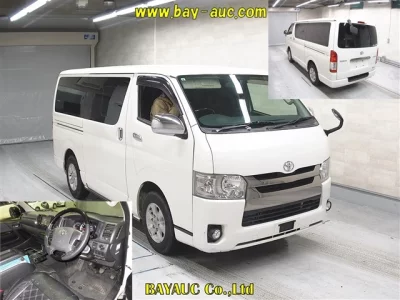 Toyota HiAce Van