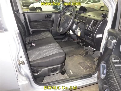 Nissan Otti