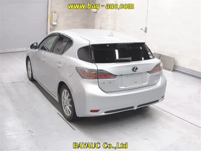 Lexus CT200h