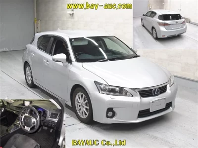Lexus CT200h