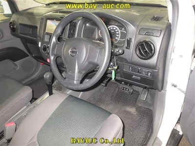 Nissan AD