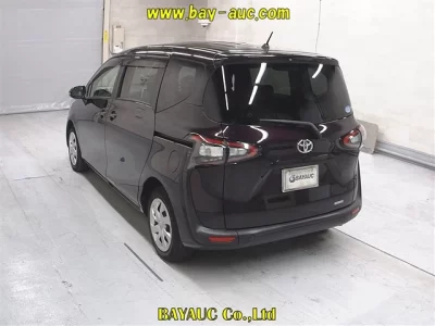 Toyota Sienta