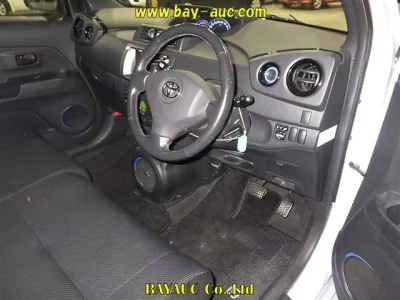Toyota bB