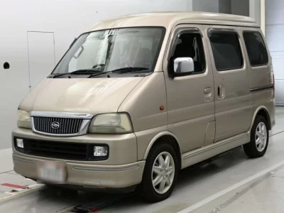 Suzuki Every Landy