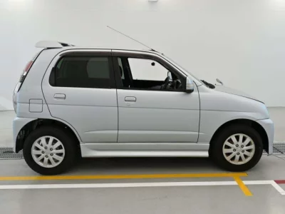Daihatsu TERIOS KID