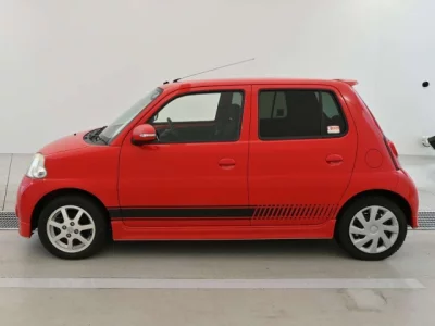 Daihatsu Esse