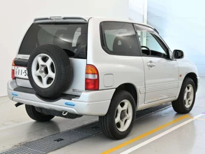 Suzuki Escudo