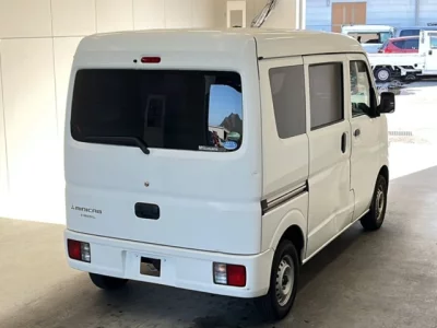 Mitsubishi Minicab Van