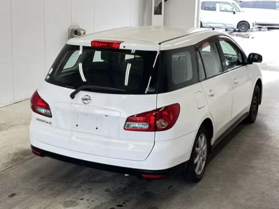 Nissan WINGROAD