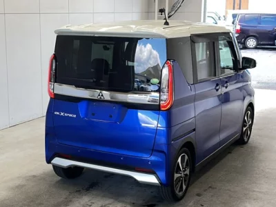 Mitsubishi eK X Space