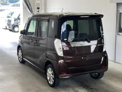 Mitsubishi eK X Space