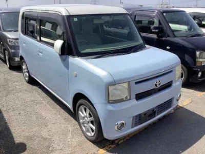 Toyota PIXIS SPACE