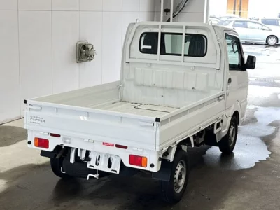 Nissan CLIPPER TRUCK