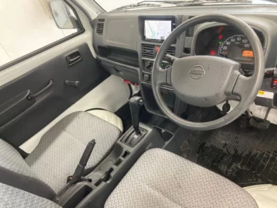Nissan NT100 Clipper