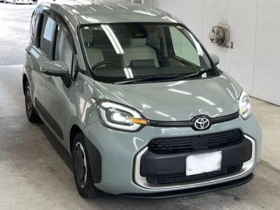 Toyota Sienta
