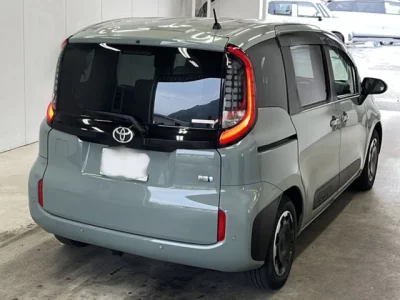 Toyota Sienta