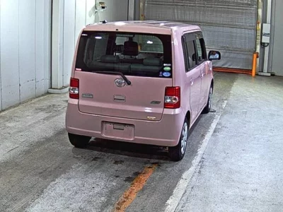 Toyota Pixis Space