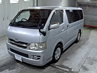 Toyota HiAce Van