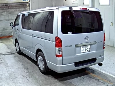 Toyota HiAce Van