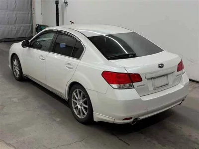 Subaru LEGACY B4