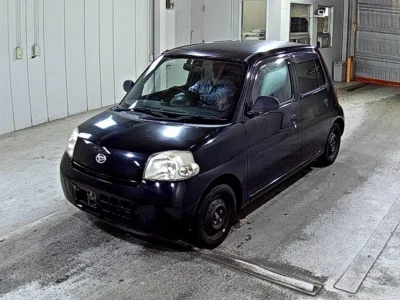 Daihatsu Esse