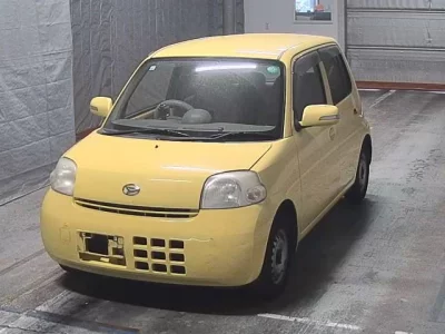 Daihatsu Esse