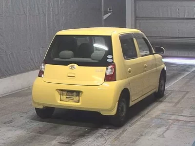 Daihatsu Esse