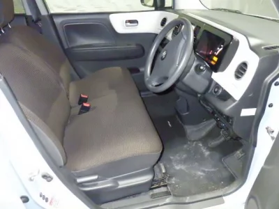 Suzuki MRWAGON
