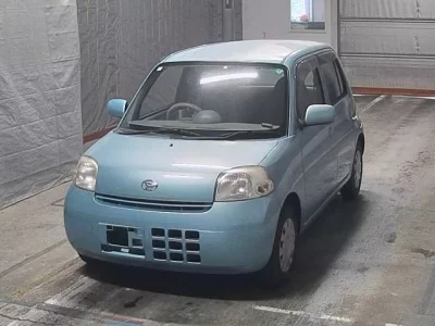 Daihatsu Esse