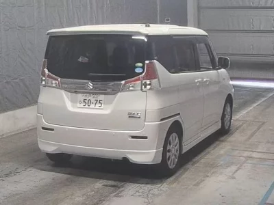 Suzuki Solio