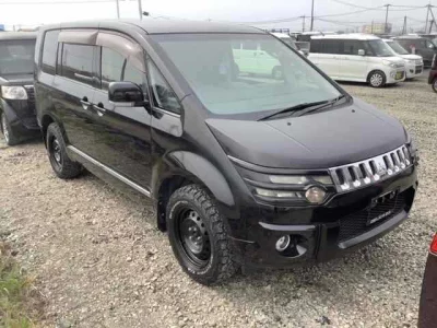 Mitsubishi DELICA D5