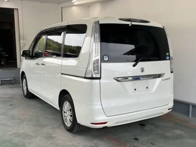Suzuki Landy