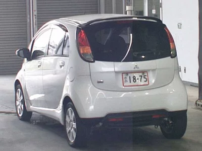 Mitsubishi i